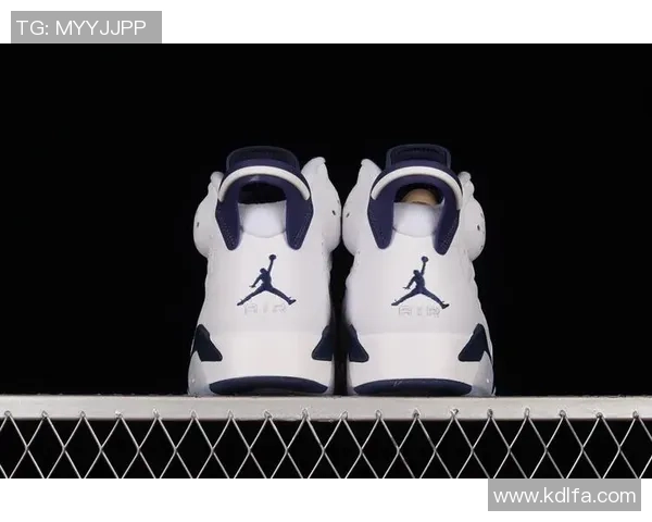 AJ6篮球鞋的魅力与性能解析让你在球场上尽显风采